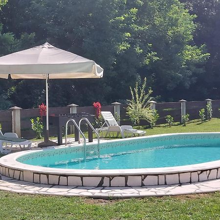 Kuca Za Odmor Mazuran Villa Karlovac Dış mekan fotoğraf