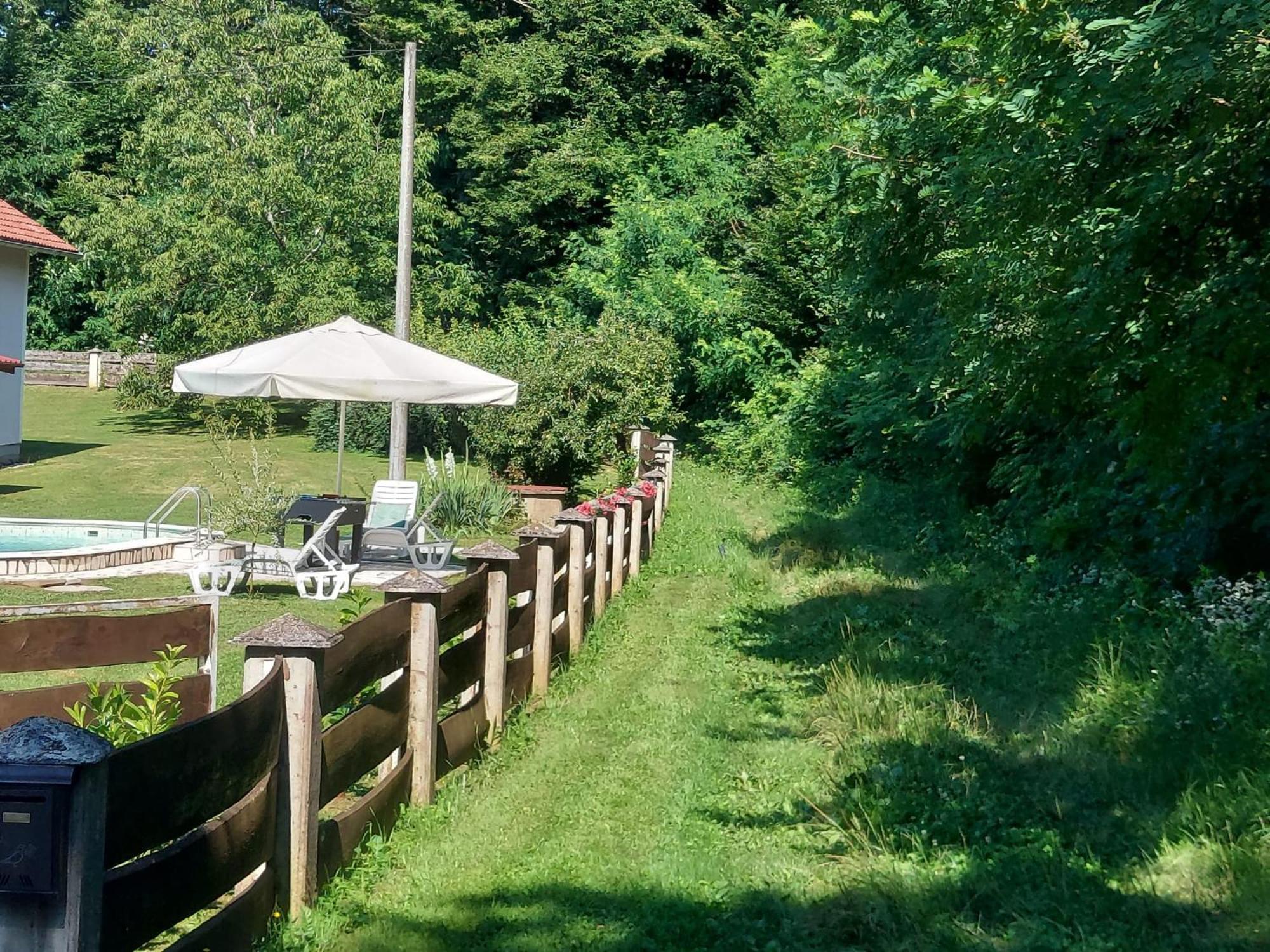 Kuca Za Odmor Mazuran Villa Karlovac Dış mekan fotoğraf