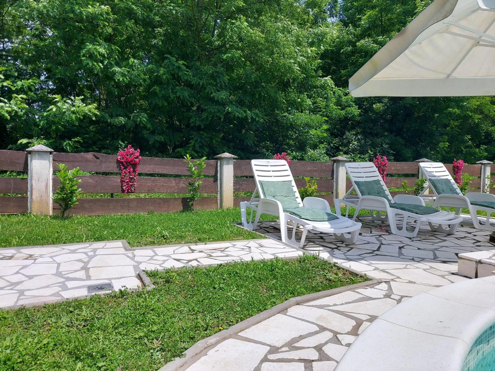 Kuca Za Odmor Mazuran Villa Karlovac Dış mekan fotoğraf